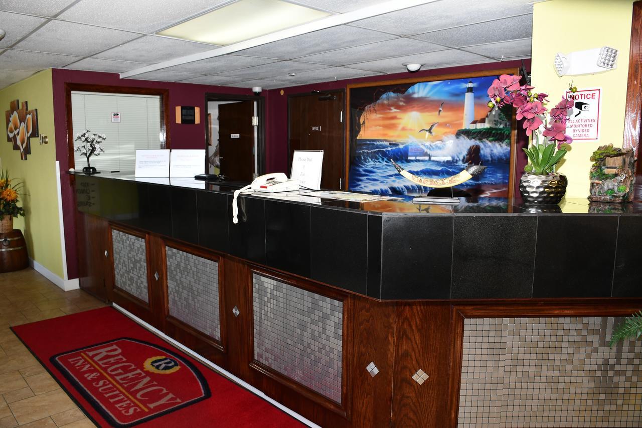 Regency Inn & Suites Faribault Eksteriør billede