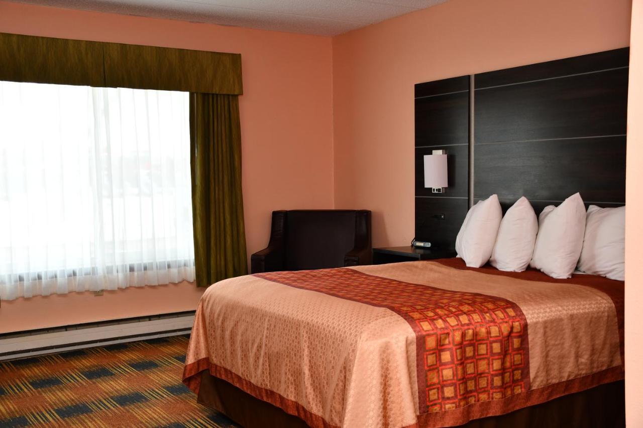 Regency Inn & Suites Faribault Eksteriør billede