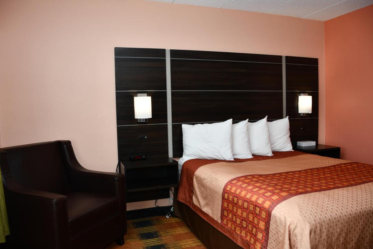 Regency Inn & Suites Faribault Eksteriør billede