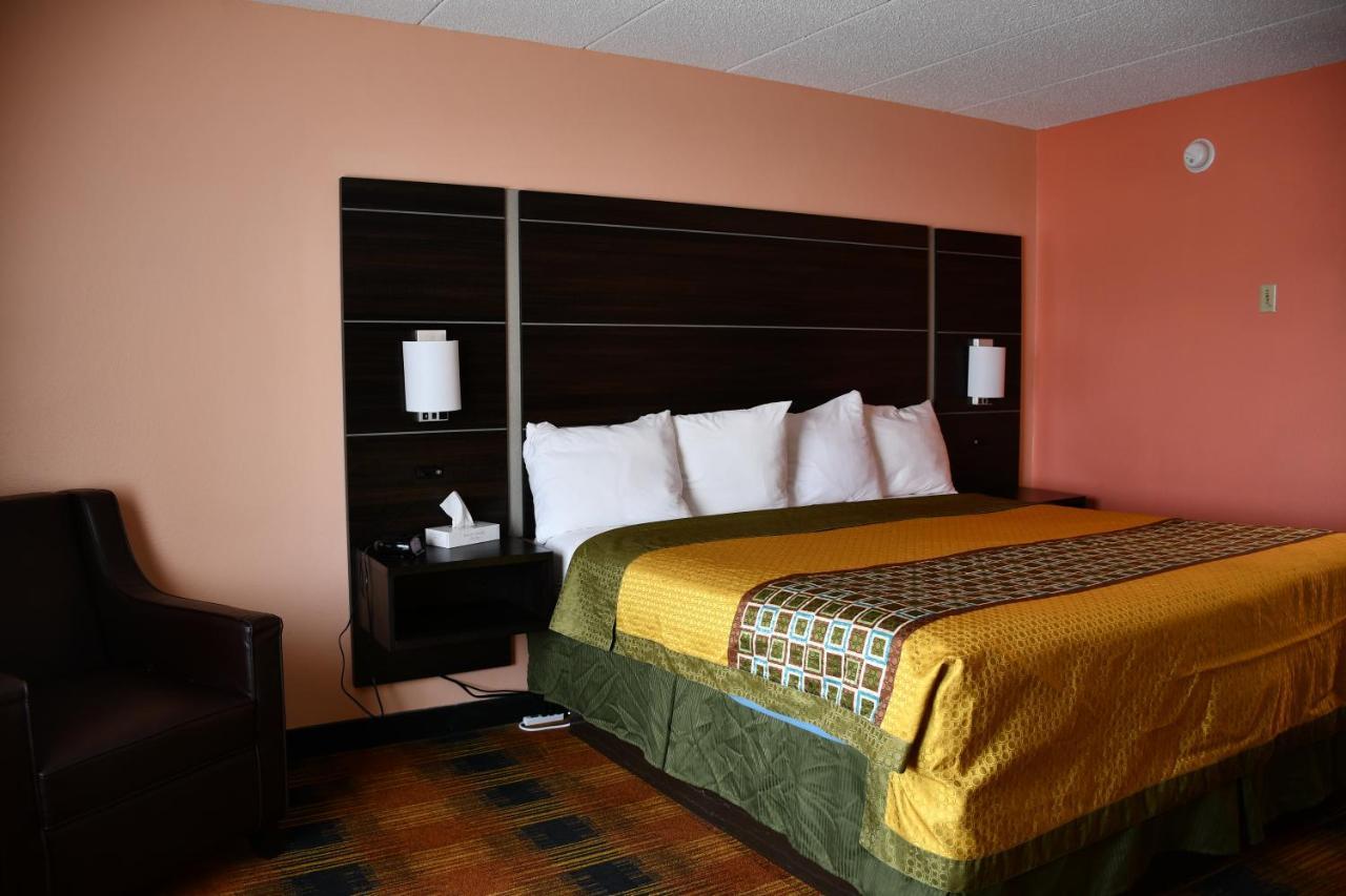 Regency Inn & Suites Faribault Eksteriør billede